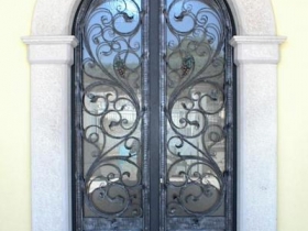Portone in martellato